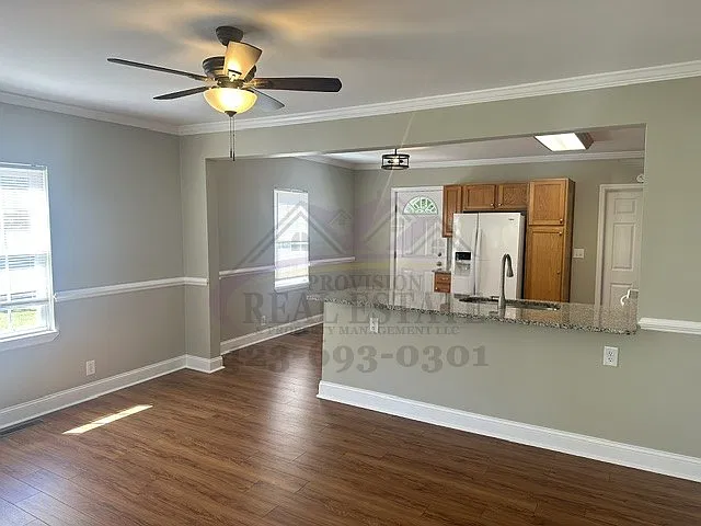 Charming 2BD/2BA House — Photo 4