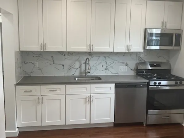 334 3rd St Floor 1, Saddle Brook, NJ 07663