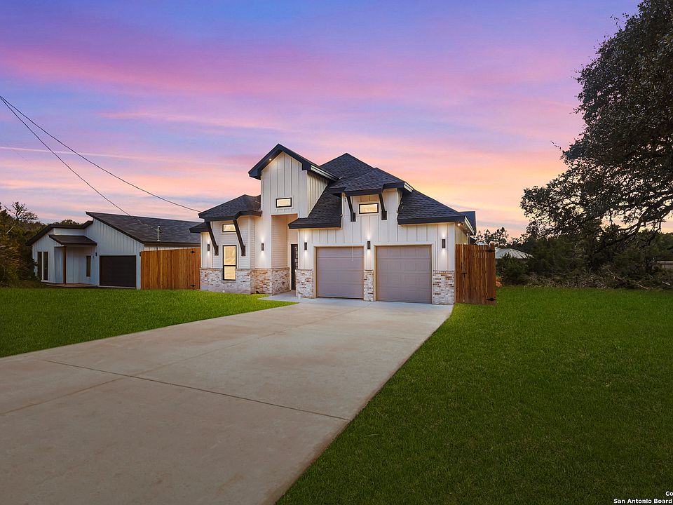 1st image of 1416 Green Meadow