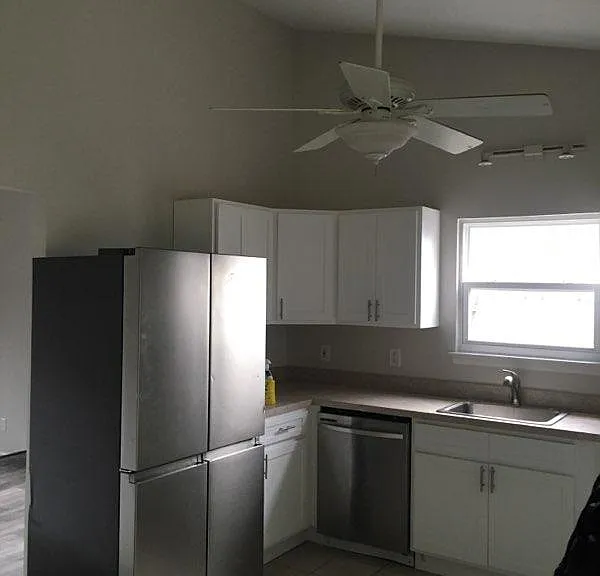 45 Deck St — Photo 6
