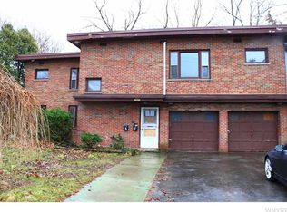 611 Ashland Ave, Niagara Falls, NY 14301