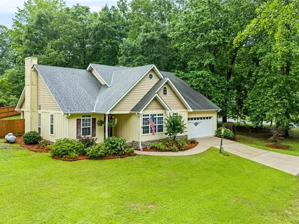 601 Cusseta Rd, Opelika, AL 36801