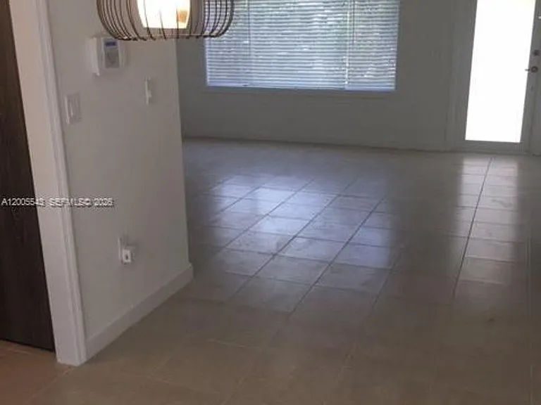 805 NE 138th St #805 — Photo 20