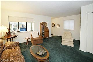4th image of 726 Charlemagne Blvd
