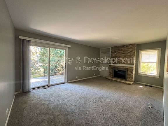 3rd image of 1536 Young Cir