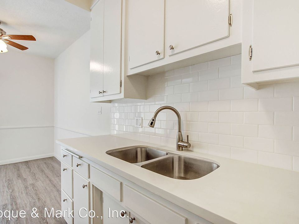 1st image of 918 4th St APT 11