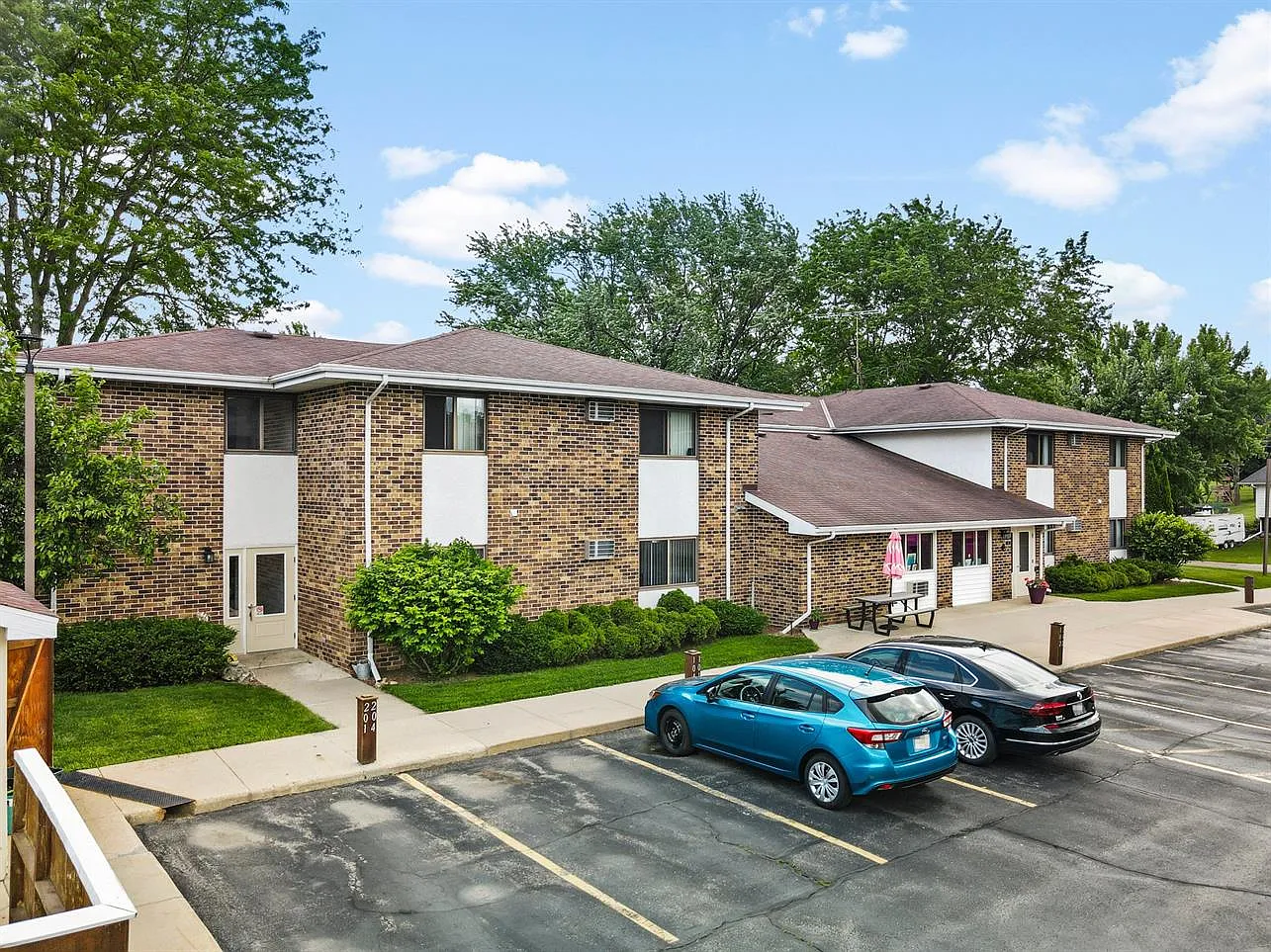 501 Alan Dr, Mount Horeb, WI 53572 — Photo 1