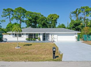8631 Exeter St, Fort Myers, FL 33907