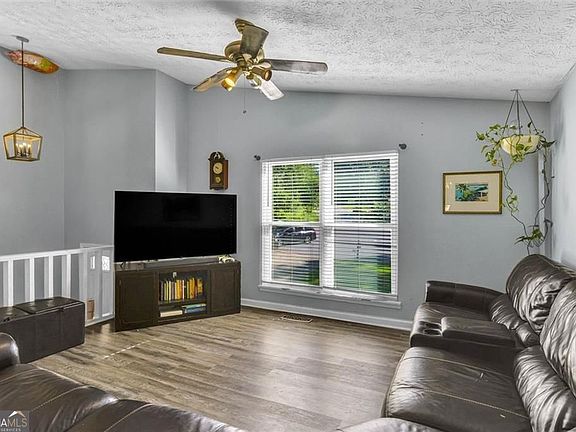 5th image of 4933 Woodstream Ln NW
