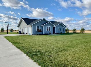 9 Cardinal Dr, Teutopolis, IL 62467