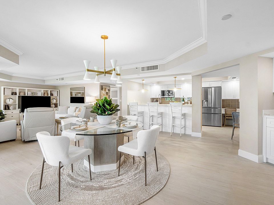 1st image of 100 SE 5th Avenue #404