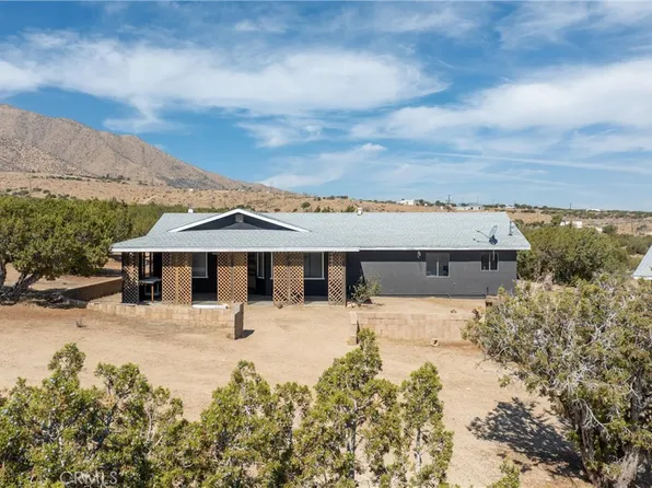 29405 123rd St E, Pearblossom, CA 93553