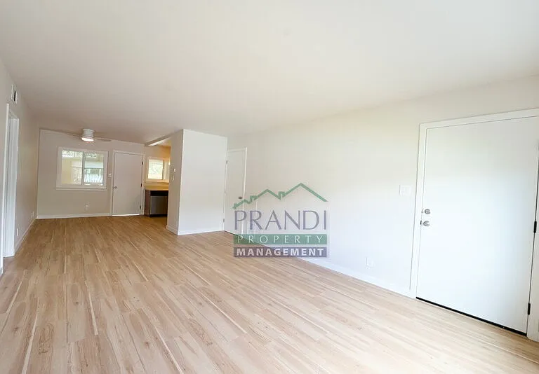 1032 Los Gamos Rd #D — Photo 6