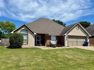 2102 Wisteria Ln, McAlester, OK 74501