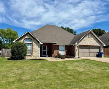 2102 Wisteria Ln, McAlester, OK, 74501