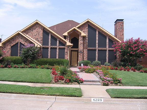 2nd image of 4209 Meadowdale Dr