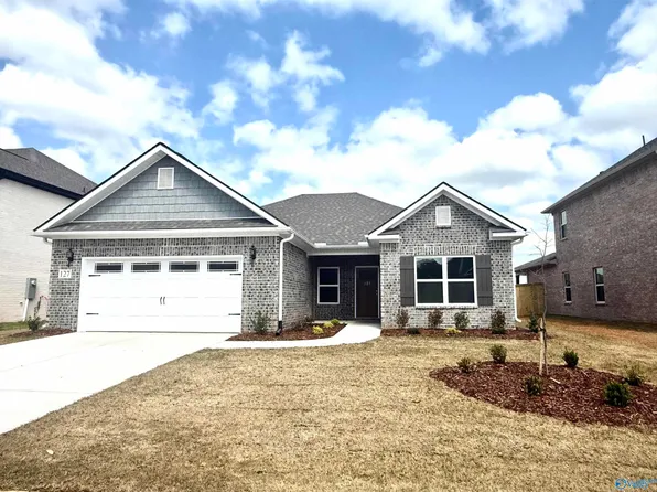 127 Ranna Dr, Huntsville, AL 35811