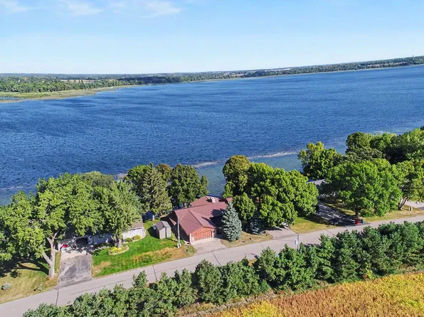 3235 Lake Andrew Rd SW, Alexandria, MN 56308