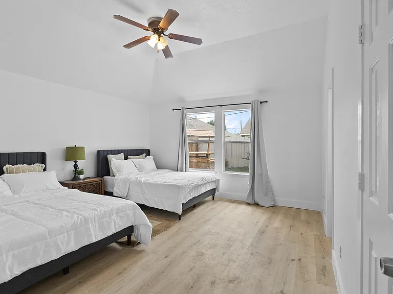 Shining Leaf Ct — Photo 15