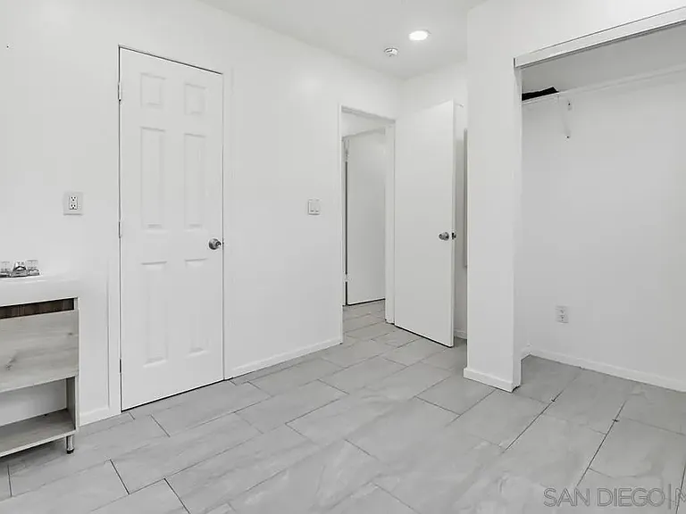 3095 L St — Photo 19