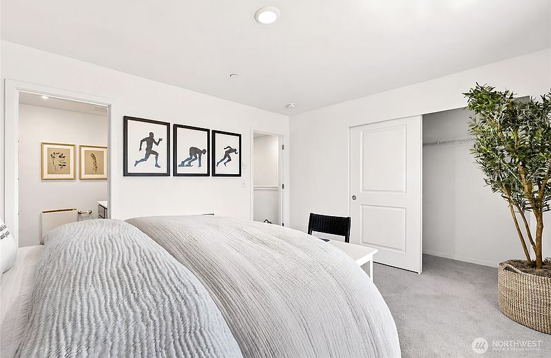 5th image of 9590 Mineral Avenue NW