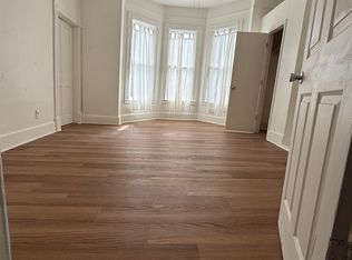 320 W Hall St #B, Savannah, GA 31401
