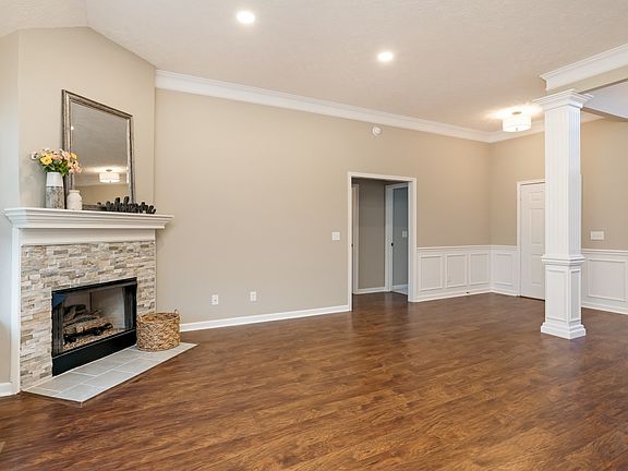 4th image of 1705 Katelyn Ct