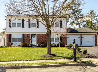 1088 Kells Ct, Toms River, NJ 08753