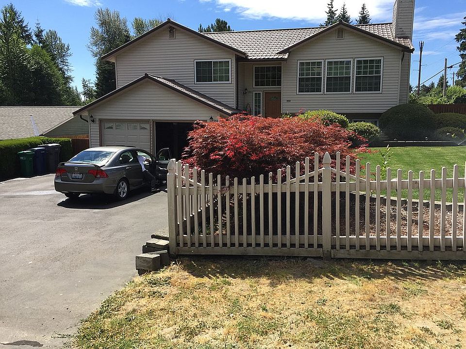 2nd image of 8403 NE 143rd St