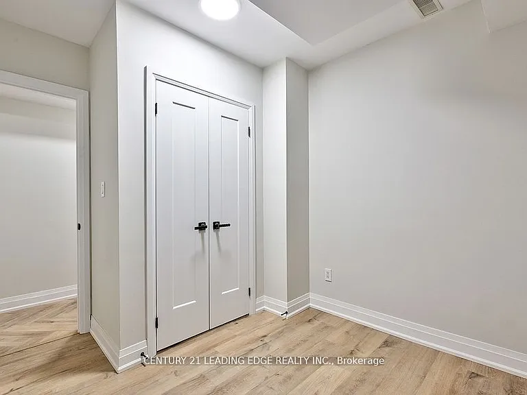 53 Boon Ave #3 — Photo 6