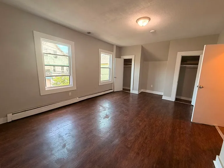 24 Shelter St #2A — Photo 6