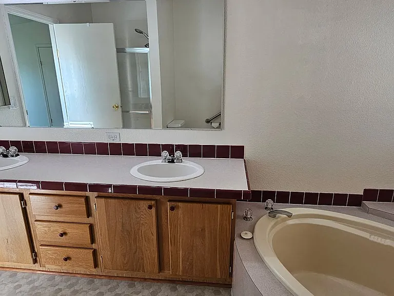 3312 Upper River Rd — Photo 22