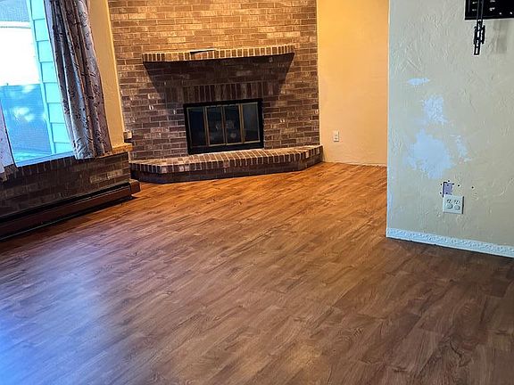 3rd image of 232 Gaede Ave