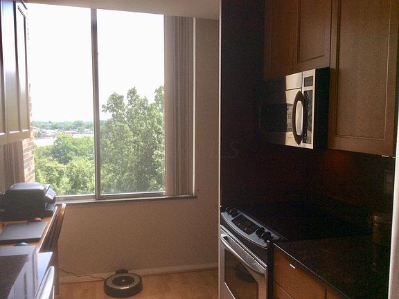 5th image of 1000 Urlin Ave APT 512