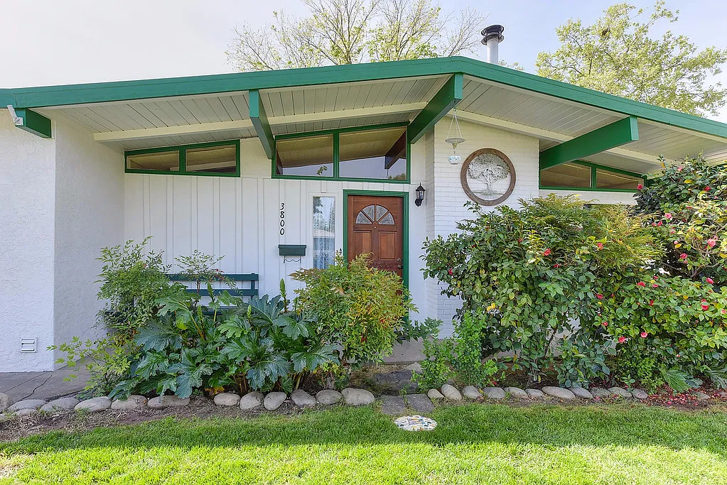3800 Sunnyvale Ave photo 1