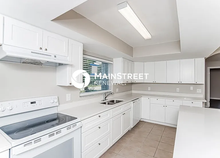 1513 Hendren Dr — Photo 6