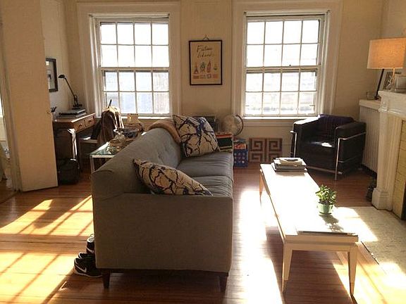 3rd image of 315 W 92nd St APT 4S