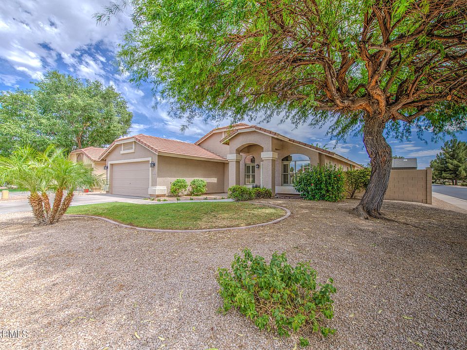 1st image of 2233 E RAWHIDE Street