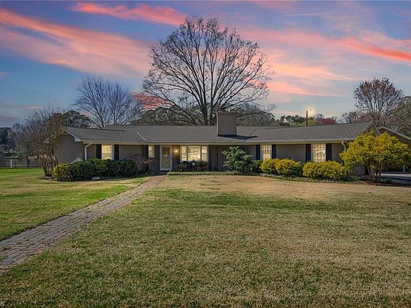 4th image of 4056 Beaver Brook Rd