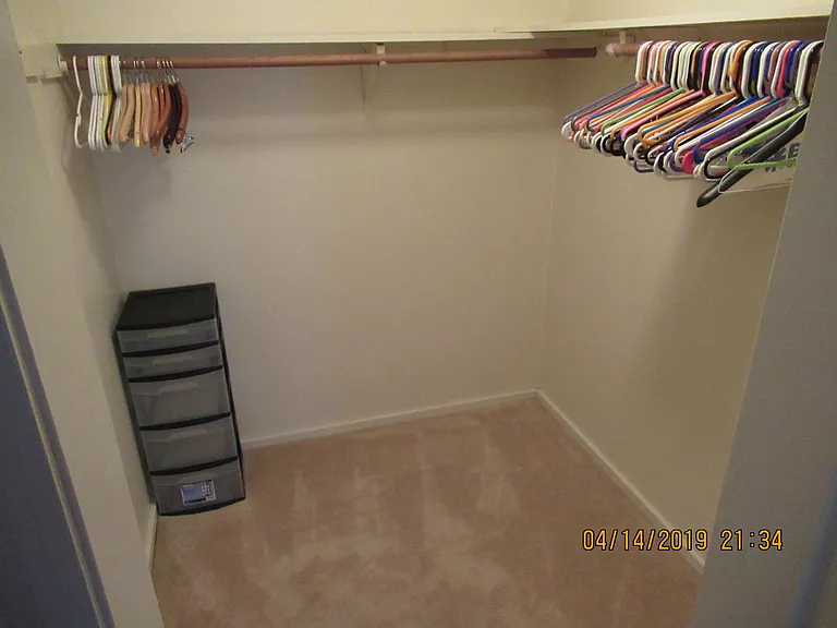 100 Winterbourne Ln — Photo 16