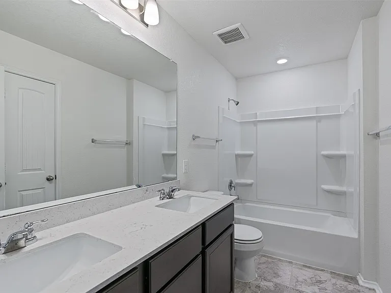 305 Los Cobos Ln — Photo 21