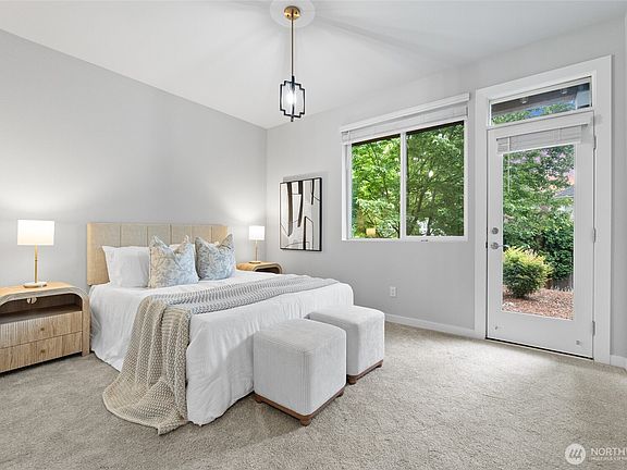 5th image of 1621 Seattle Hill Road #F4