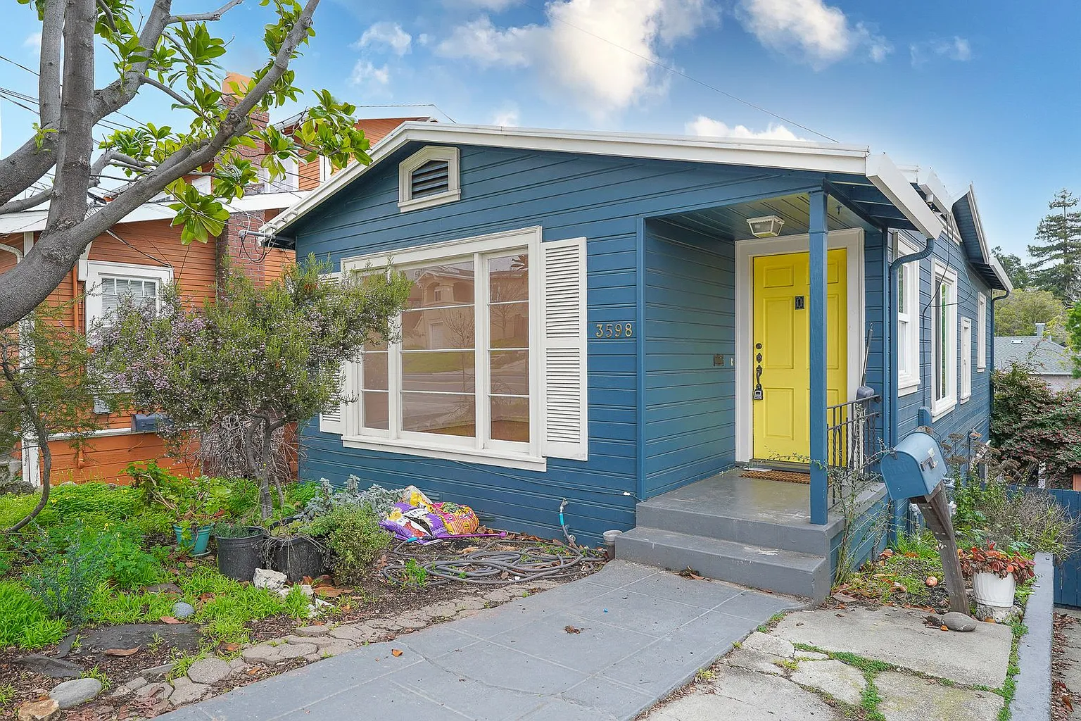 3598 Lincoln Ave photo 1