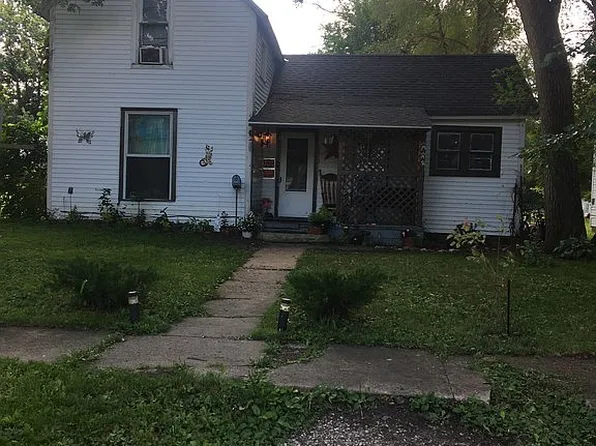 843 E Seminary Ave, Hoopeston, IL 60942