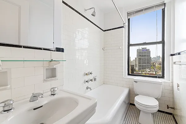 Rented by Akelius Real Estate Management | media 12