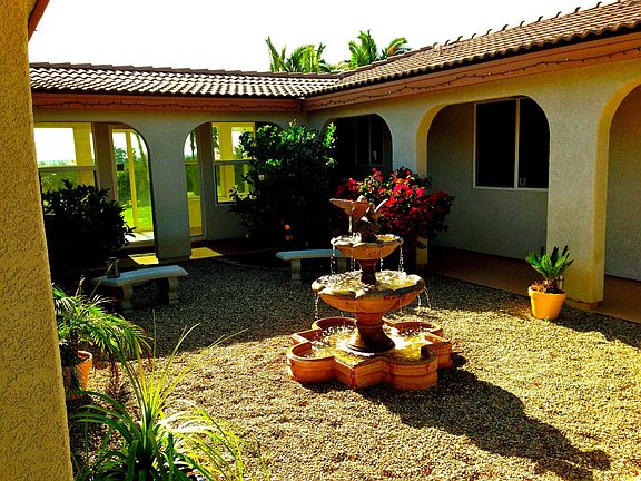 Courtyard, fountain, fire pi