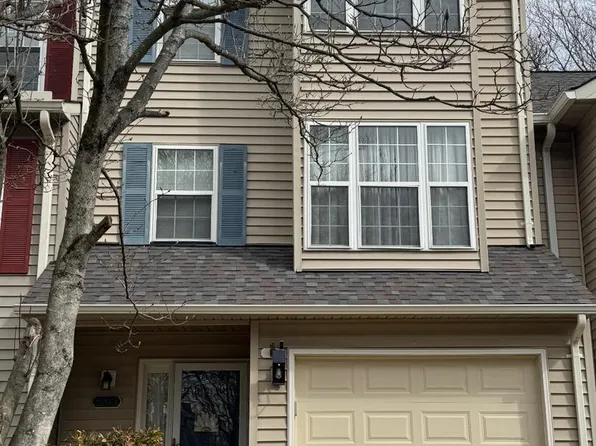 5613 Gosling Dr, Clifton, VA 20124