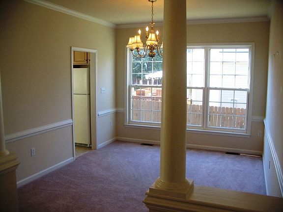 Formal Dining