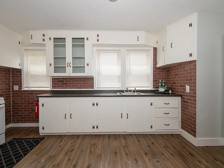 143 Highland Ave #1 — Photo 8