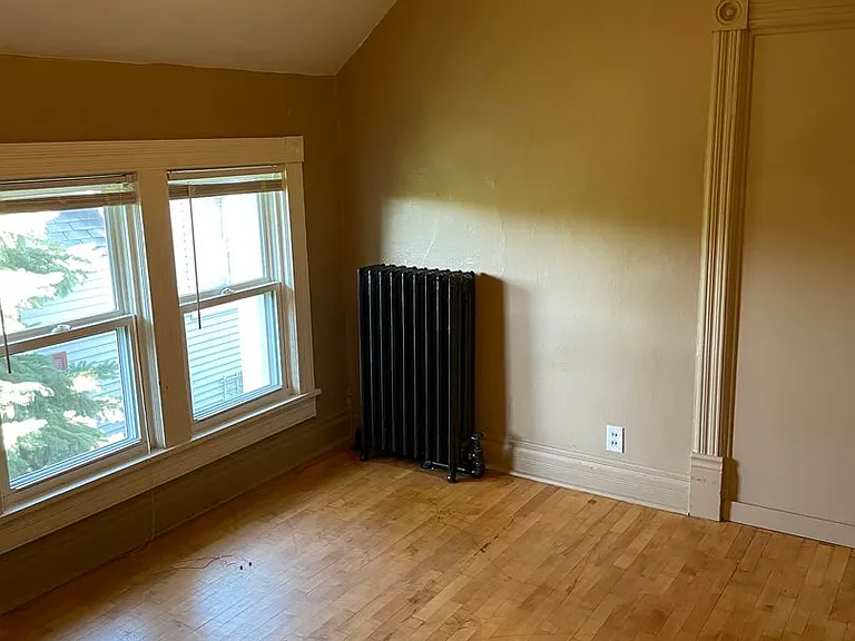 1023 Jackson — Photo 2